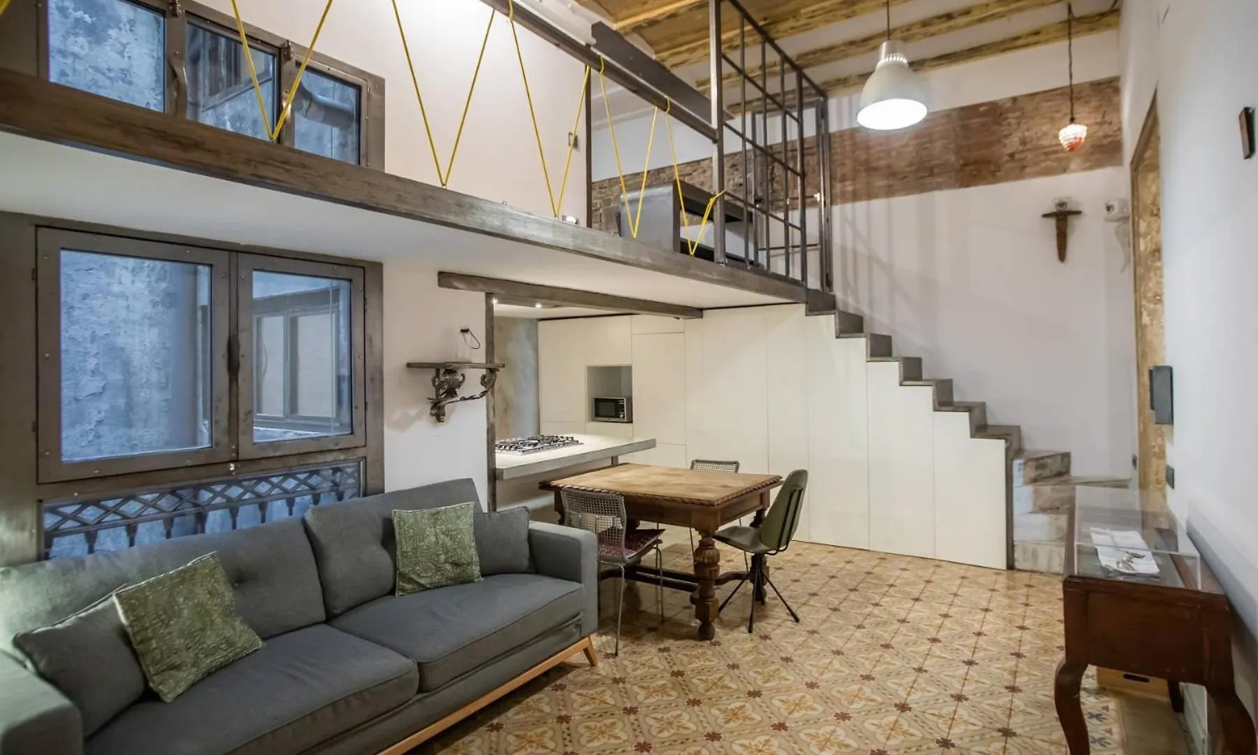 P2Amp1057 - Magnific 3Br Apartment In The Ghotic برشلونة