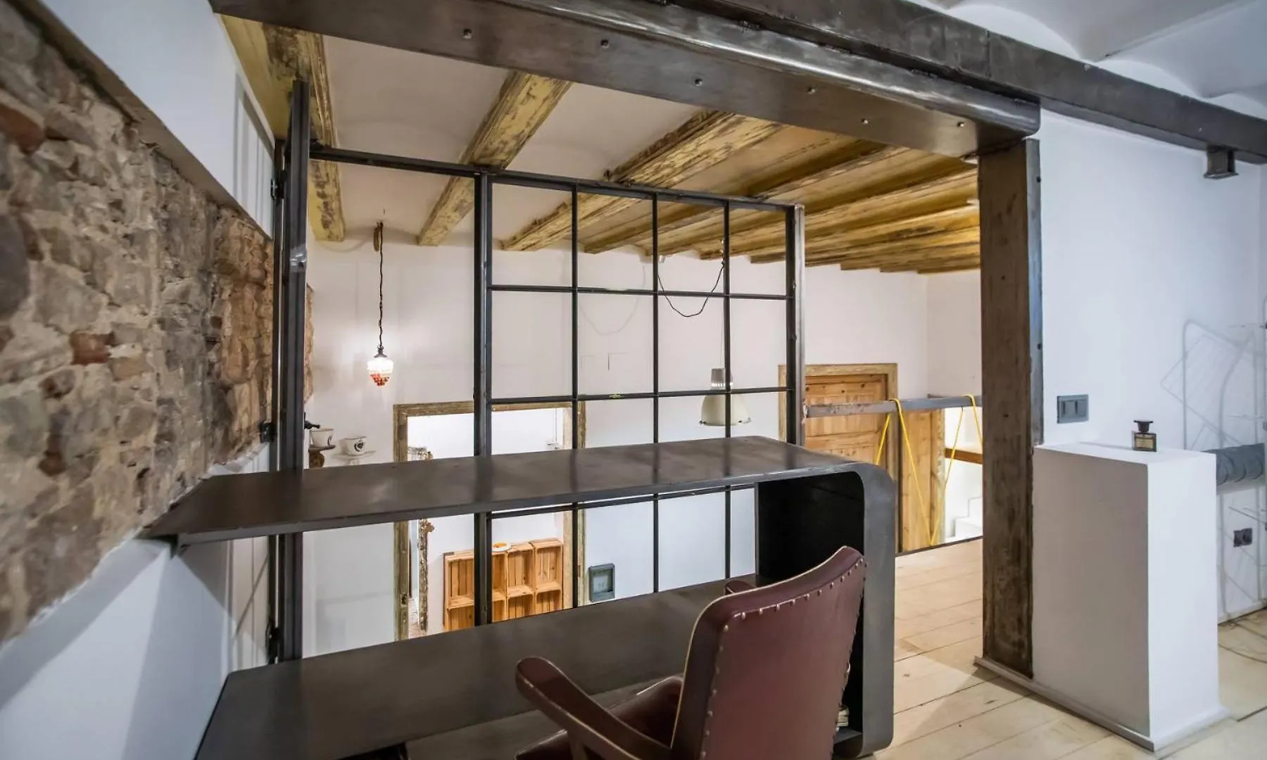 P2Amp1057 - Magnific 3Br Apartment In The Ghotic برشلونة 0*,